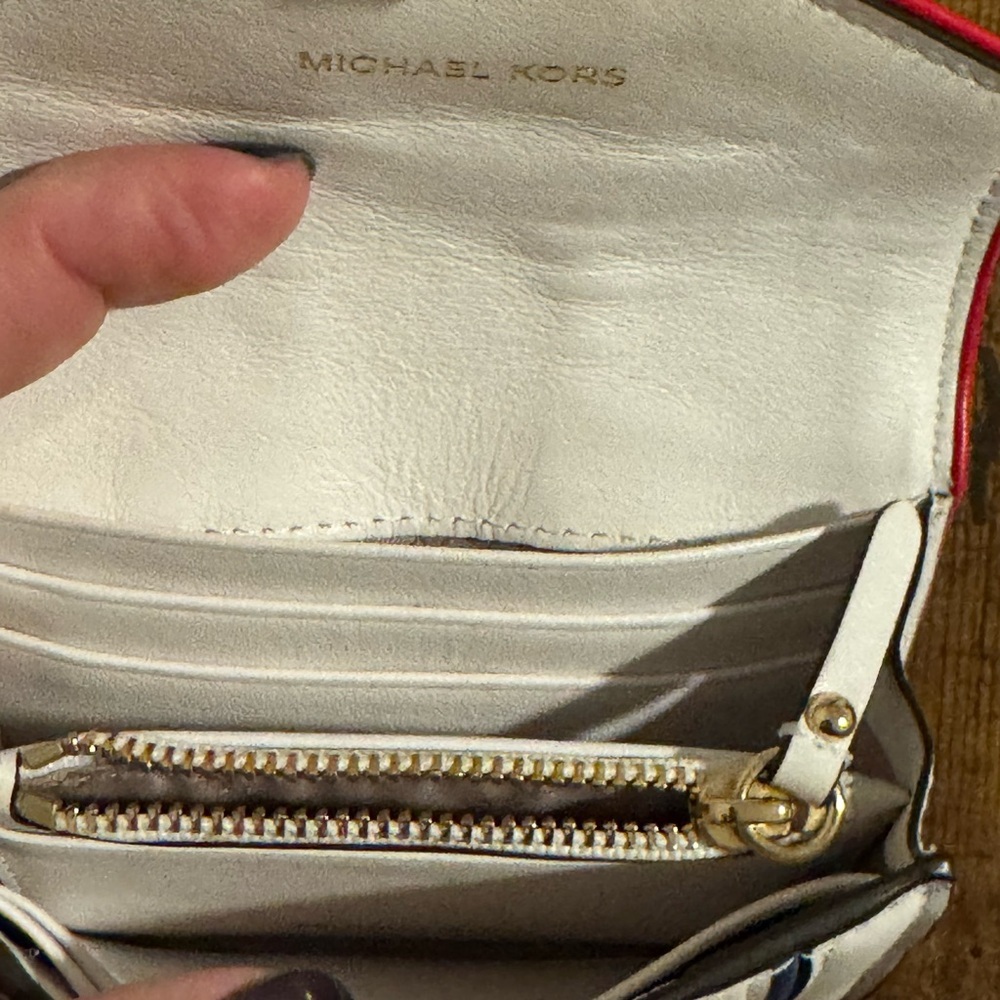 MICHAEL Michael Kors Whitney Small Rainbow Quilted Leather Chain Wallet. - Picture 4 of 7